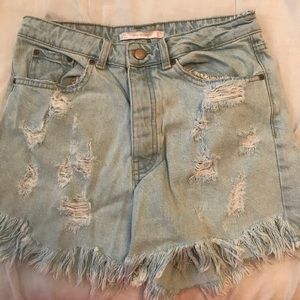 Zara hi rise ripped jean shorts